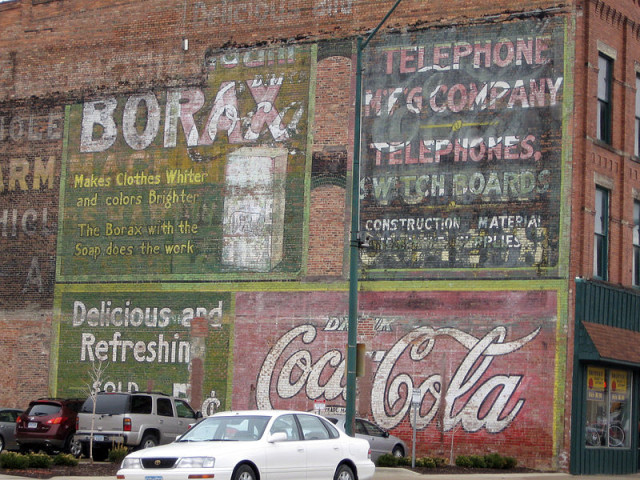 Ghost-signs-in-Fort-Dodge-Iowa.-640x480