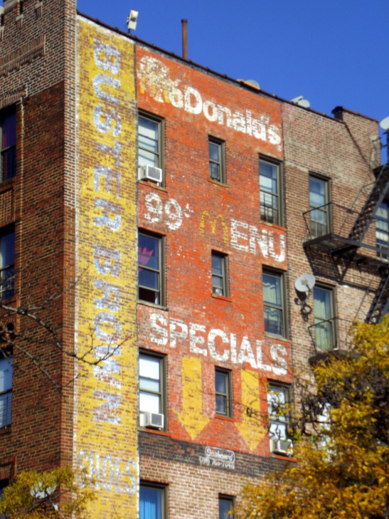 queens-ghost-sign-1